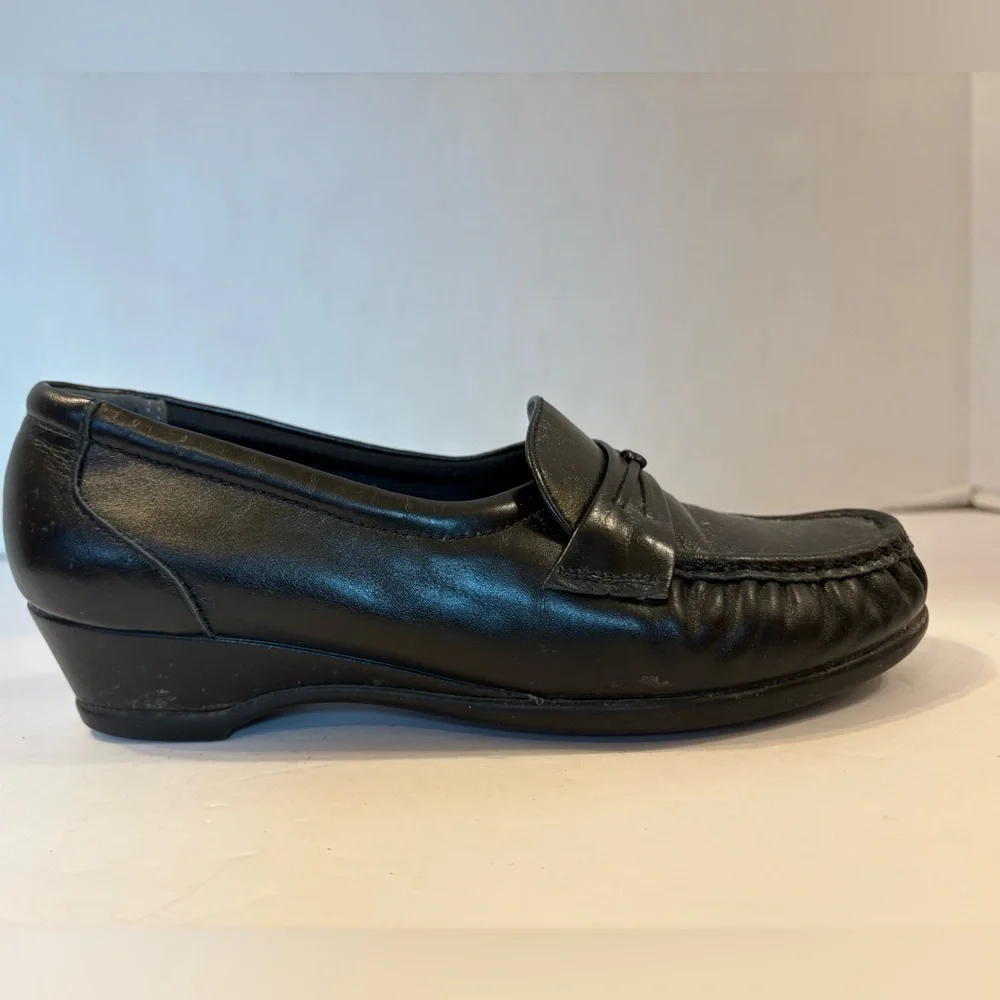 SAS Tripad Comfort black leather slip-on loafers shoes size 5.5
